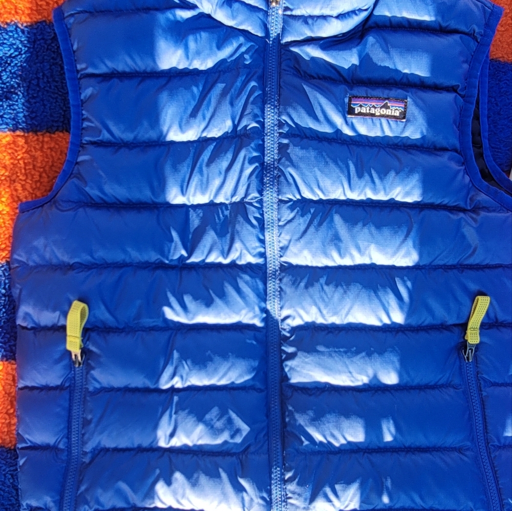 Kids Patagonia puff vest size medium